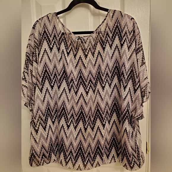 AB Studio Metallic Top with Built-in Tank XL - Picture 10 of 12